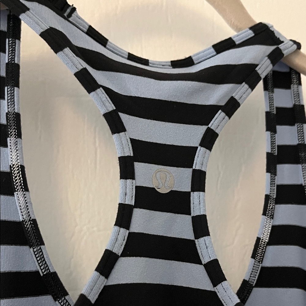 Lululemon Racerback Active Tank - Picture 4 of 4